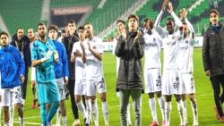 Manisa Vargas’la anlaştı