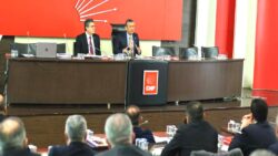 Özgür Özel, partisinin 81 il başkanıyla bir araya geldi