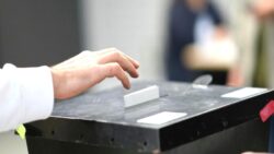 Portekiz’de 11 adayın yarıştığı cumhurbaşkanlığı seçimi resmi olmayan sonuçlara göre ikinci tura kaldı