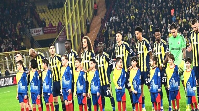 Fenerbahçe WhatsApp grubunda Galatasaray’ın mağlubiyeti sonrası büyük coşku!