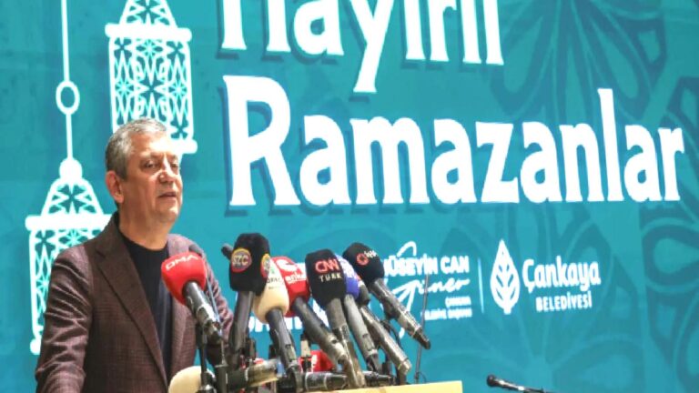 Özgür Özel: Ramazan’daki duyguları suistimal etmeye çalışan birileri var; aramıza nifak sokmaya çalışanlara karşı biz birbirimizi seviyoruz