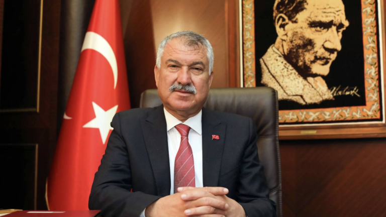 Tahliye edilen CHP’li Belediye Başkanı Zeydan Karalar: Göreve iade edilmeme ihtimalini düşünmek istemiyorum