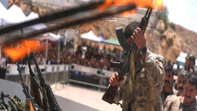 AKP’den çözüm sürecinde yeni hamle: Hukukçulardan oluşan bir komisyon kurularak yasal düzenlemeler yapılacak