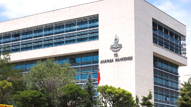 Anayasa Mahkemesi Başkanvekilliği’ne İrfan Fidan’ın seçilmesine ilişkin karar Resmi Gazete’de