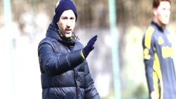 Fenerbahçe, günü çift antrenmanla tamamlayarak derbiye hazırlandı!