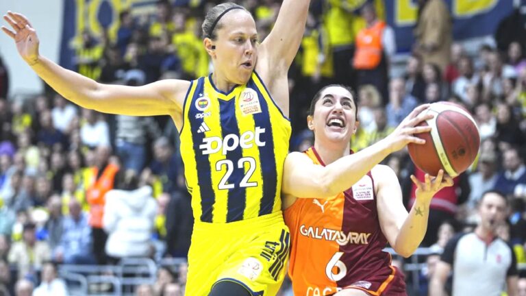 Fenerbahçe Opet, Galatasaray Çağdaş Faktoring’i 15 sayıyla geçerek avantajı kaptı