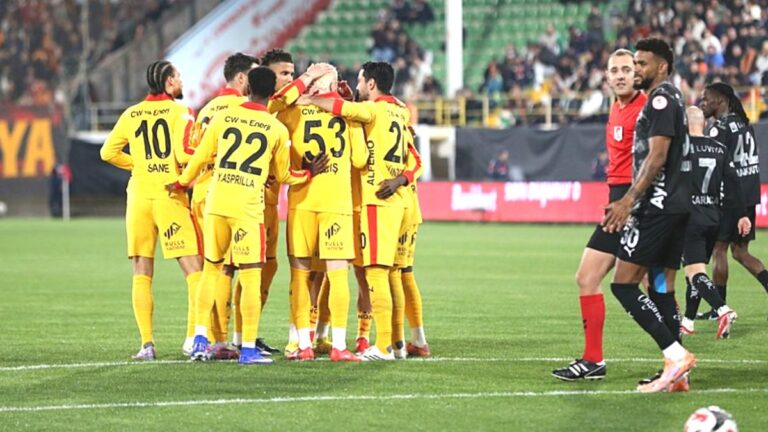 Galatasaray’a çifte müjde!