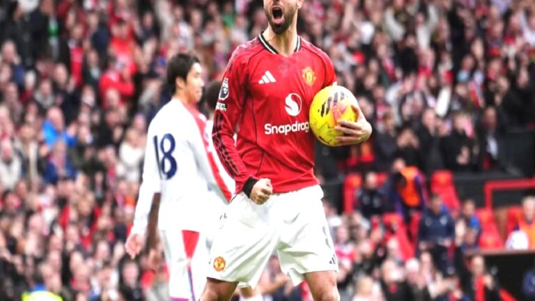 Manchester United, geriye düştüğü maçta 3 puanı kaptı