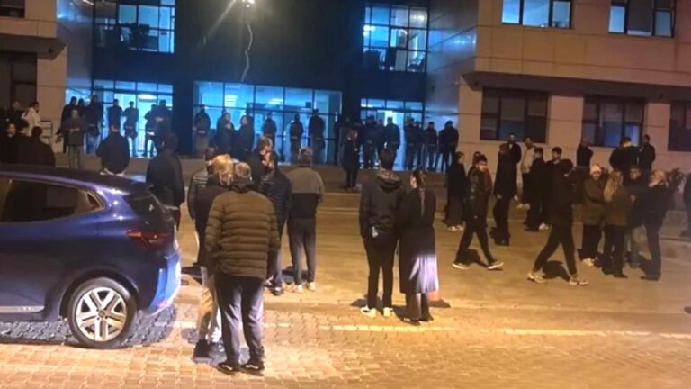 Marmaris Belediyesi’ne operasyon: 3 kişi gözaltına alındı