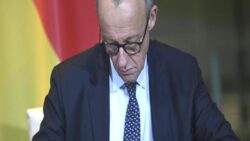 Merz: ABD’yi savaştan vazgeçirirdik