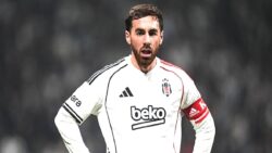 Orkun Kökçü’den flaş transfer kararı! Arne Slot onu çok istiyordu