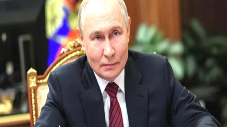 Putin: Rusya ile Özbekistan arasındaki ilişkiler yüksek seviyede