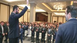 Suriye Cumhurbaşkanı Şara, Berlin’de Suriyeli topluluk temsilcileriyle görüştü: Ülkenin yurt dışında tanıtımı ele alındı