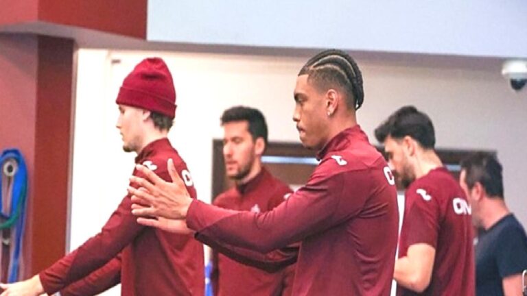 Trabzonspor’un Galatasaray maçı hazırlıkları sürüyor!