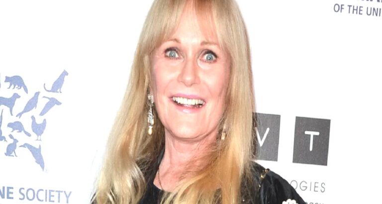 Ünlü oyuncu Valerie Perrine hayatını kaybetti, cenaze masrafları için kampanya başlatıldı