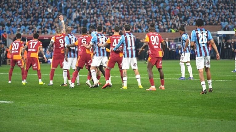 Ahmet Çakar Trabzonspor-Galatasaray derbisini değerlendirdi!