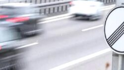Almanya otobanlara hız sınırı getirmeyecek