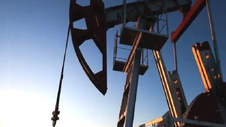Brent petrol haftaya sıçrayarak başladı: Akaryakıt fiyatları yeniden gündemde