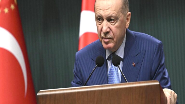 Cumhurbaşkanı Erdoğan: Terörsüz Türkiye süreci gayet olumlu bir şekilde aynı hızla devam ediyor