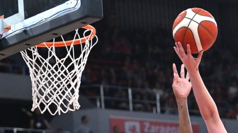 Fenerbahçe ile Galatasaray FIBA Kadınlar Avrupa Ligi’nde final için parkeye çıkıyor