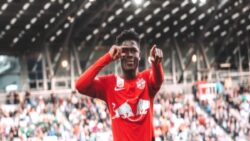 Fenerbahçe transferde sağ gösterip sol vurdu! Yeni forveti böyle duyurdular