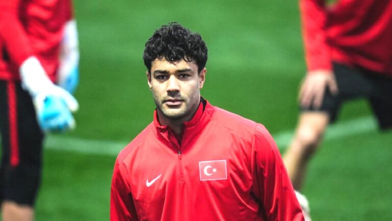 Galatasaray’da Ozan Kabak gelişmesi! İmzayı atıyor