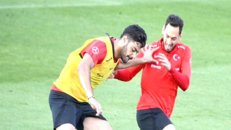 Galatasaray’ın gündemindeydi! Milli yıldız kulübüyle sözleşme uzattı