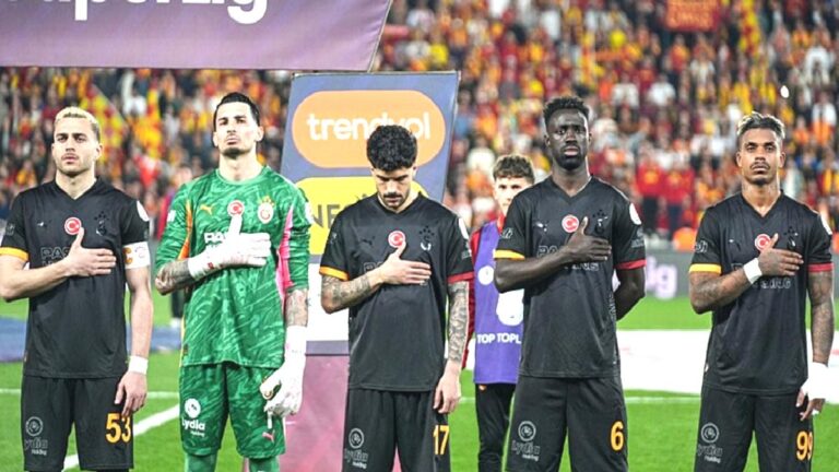 Galatasaray’ın yıldızından maç sonu çarpıcı sözler! “Hastalıktan ölüyorum”
