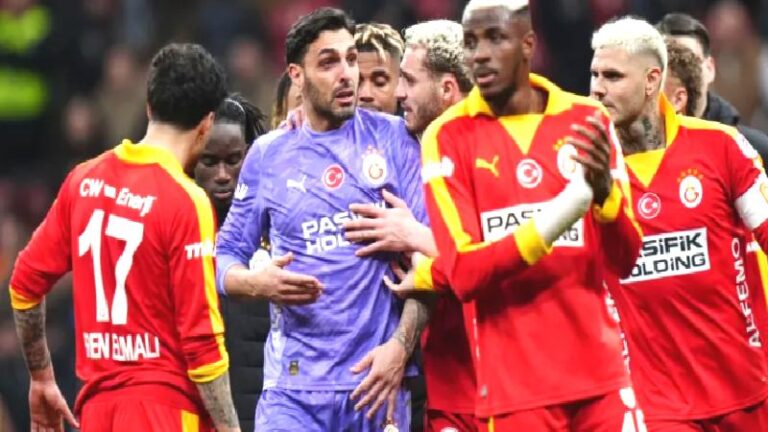 Günay Güvenç’e önce ıslık, sonra destek: Gözyaşlarını tutamadı