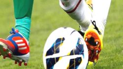 IFAB o kararı onayladı! Ağzını kapatarak ayrımcılık yapan futbolcular kırmızı kart görecek