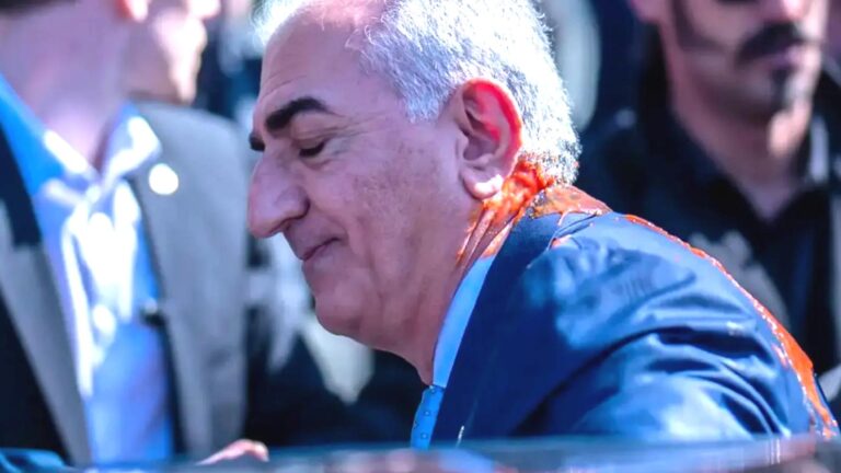 İran Şahı’nın oğluna Berlin’de domates soslu saldırı