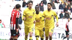 İstanbulspor, Özbelsan Sivasspor’u deplasmanda devirdi!