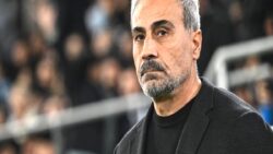 Küme düşen Sakaryaspor, teknik direktör Mustafa Dalcı ile yollarını ayırdığını açıkladı!