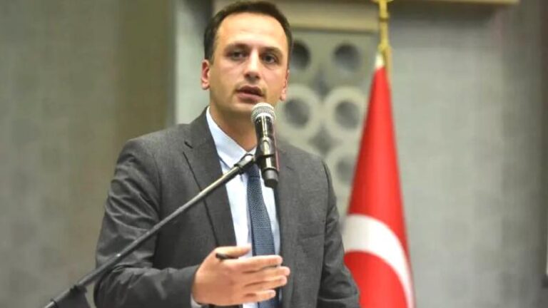 Savcılık itiraz etti, mahkeme reddetti: Bornova Belediye Başkanı Ömer Eşki ve diğer 3 isme yurt dışı çıkış yasağı