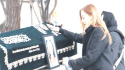 Savcılık izin verdi, ünlü menajerin annesinin mezarı otopsi için açıldı