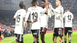 Spor yazarları Beşiktaş-Corendon Alanyaspor maçını değerlendirdi