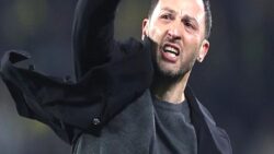 Tedesco yerinde duramadı!