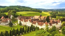 Türkiye’deki özel okul fiyatları, Avrupa’da prenslerin gittiği şato okullarla yarışıyor