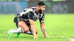 39’luk Hulk, Fluminense’yle el sıkıştı