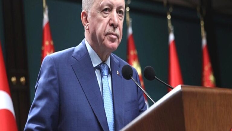 Başkan Recep Tayyip Erdoğan, milli basketbolcu Alperen Şengün’ü kabul etti