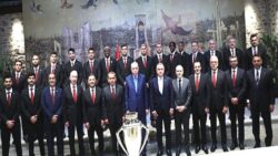 Başkan Recep Tayyip Erdoğan şampiyon Galatasaray’ı kabul etti