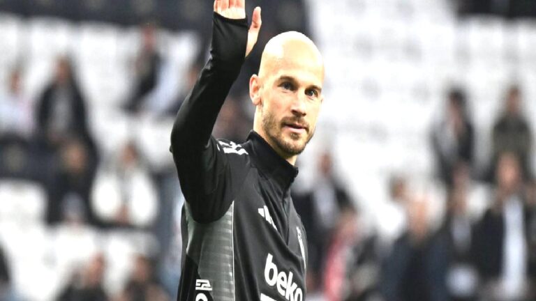 Beşiktaş’ta Vaclav Cerny ayrılık iddialarına yanıt verdi!