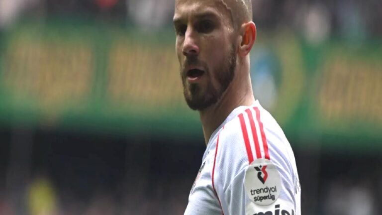 Beşiktaş’ta Vaclav Cerny krizi: Sergen Yalçın varsa ben yokum