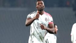 Beşiktaş’ta yeni sezon için El Bilal Toure planı