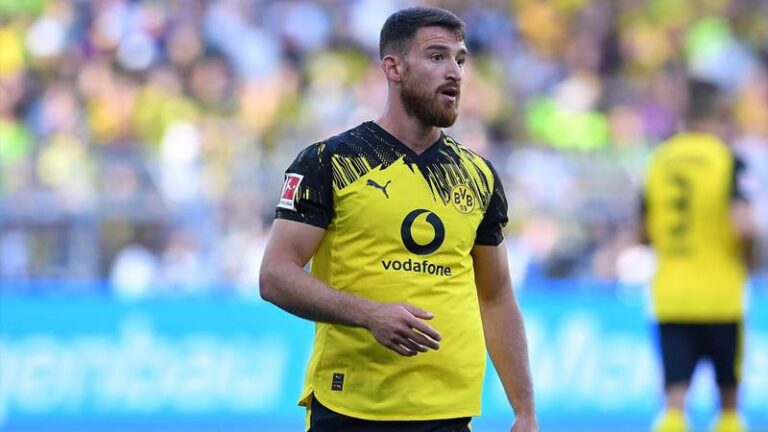 Dortmund’da Salih Özcan yolcu