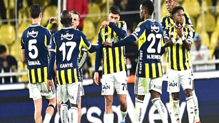 Fenerbahçeli yıldız takımdan ayrılıyor! Evini bile aldı