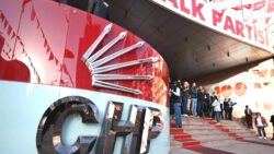 Gelecek Partili Üstün: CHP, 26 Temmuz’a kadar kongre yapmazsa bu tarihten sonra yapılacak seçimlere giremeyecek!