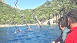 Marmaris’te günlük tur teknesi battı