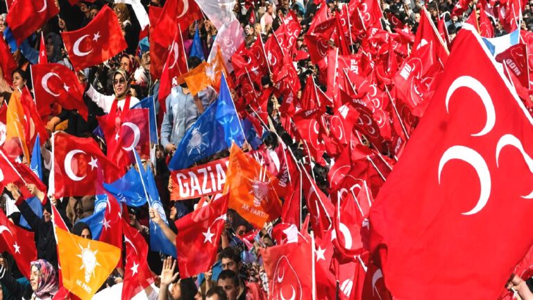 MHP’den belediye başkanı hakkında ihraç kararı