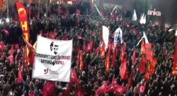 Özel, CHP Genel Merkezi önüne gelen partililere sesleniyor